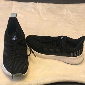 Adidas women’s shoe